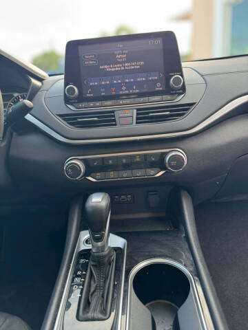 2021 Nissan Altima 2.5 SV