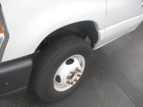 2011 Ford E-Series E-450 SD