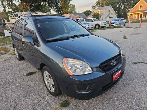 2009 Kia Rondo for sale at ROYAL AUTO SALES INC in Omaha NE