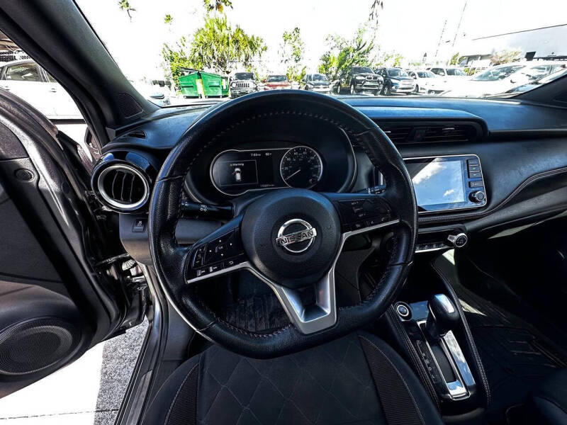 2018 Nissan Kicks SR