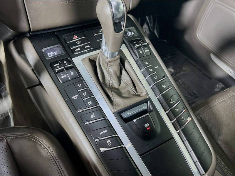 2017 Porsche Macan S