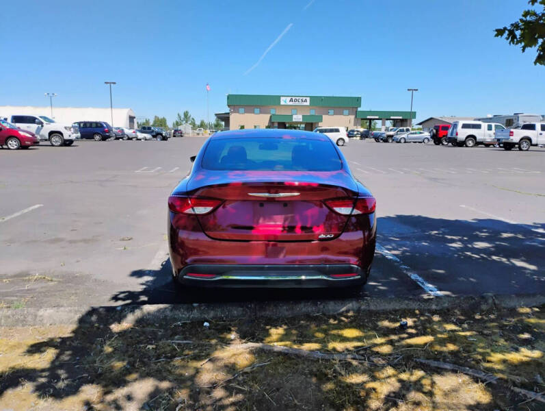 2015 Chrysler 200 Limited