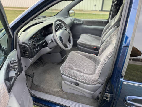 1999 Plymouth Grand Voyager SE