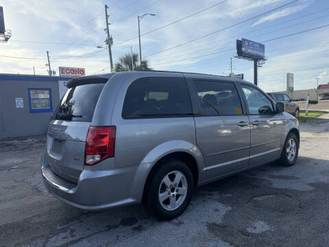 2013 Dodge Grand Caravan SXT