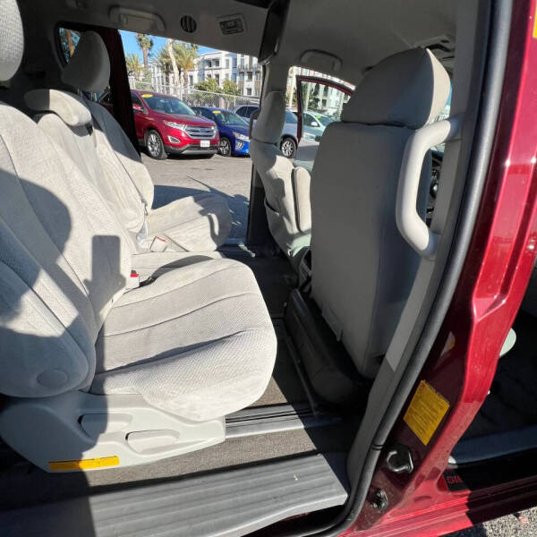 2013 Toyota Sienna