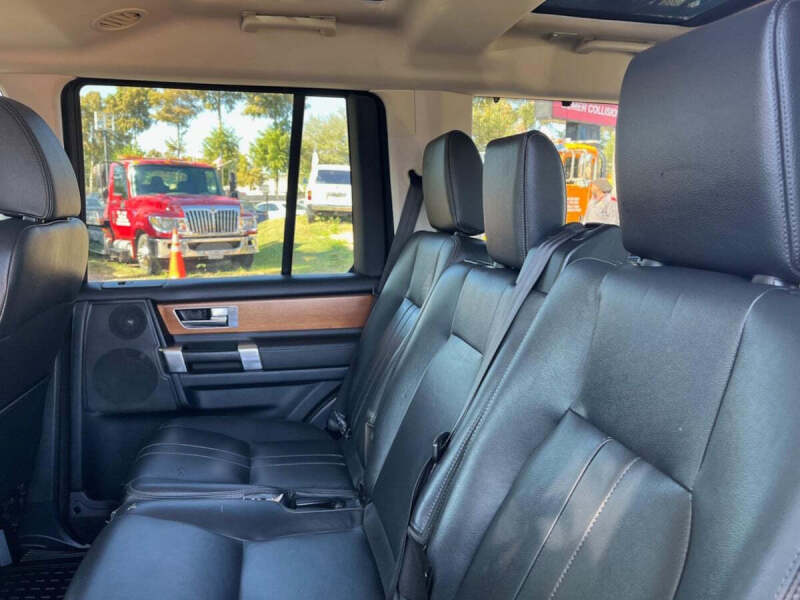 2015 Land Rover LR4 HSE