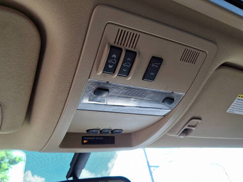 2011 Cadillac Escalade Premium