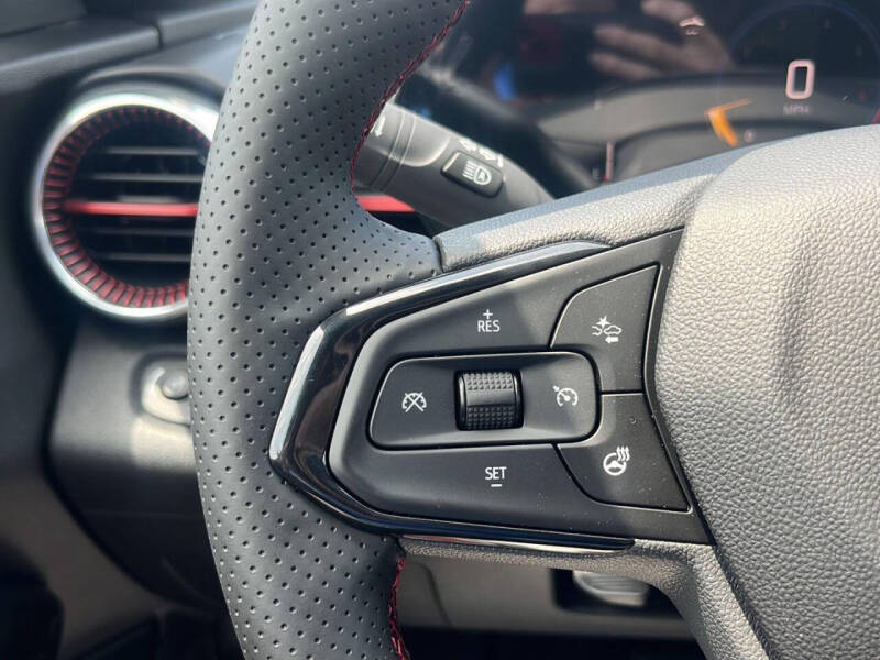 2025 Chevrolet Trax RS