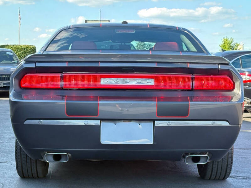 2013 Dodge Challenger R/T Plus