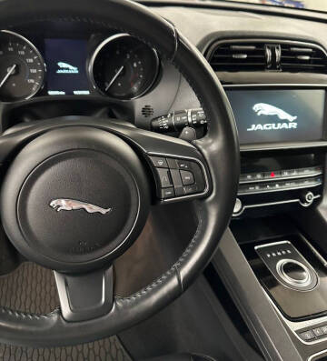 2020 Jaguar F-PACE 25t Premium