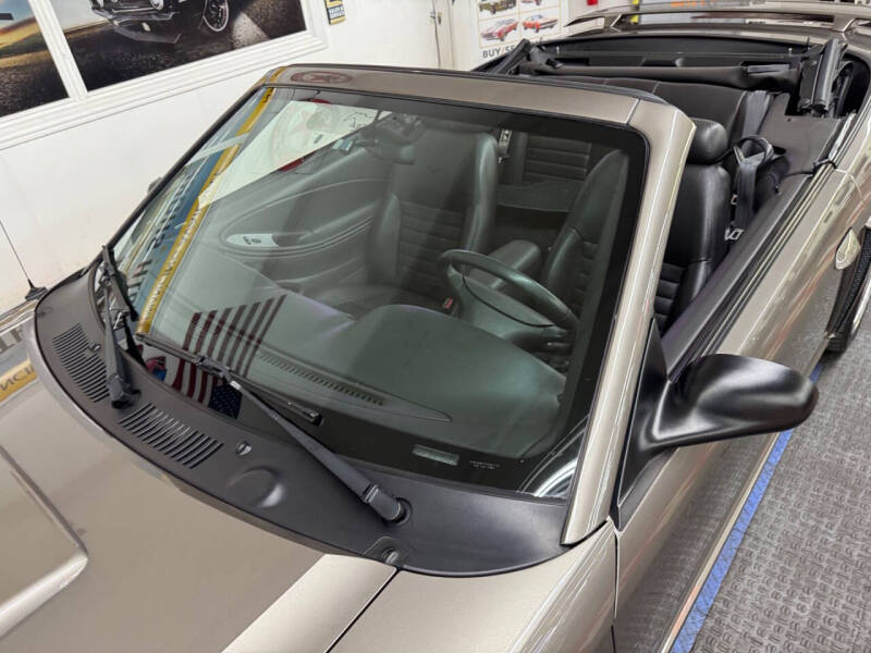 2002 Ford Mustang GT Deluxe