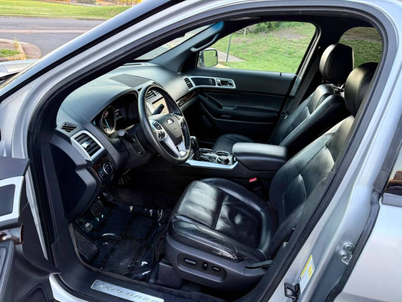 2011 Ford Explorer Limited