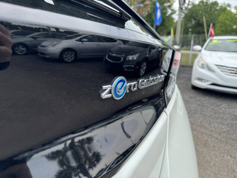 2018 Nissan LEAF S