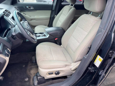 2015 Ford Explorer