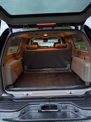 2004 Chevrolet Suburban