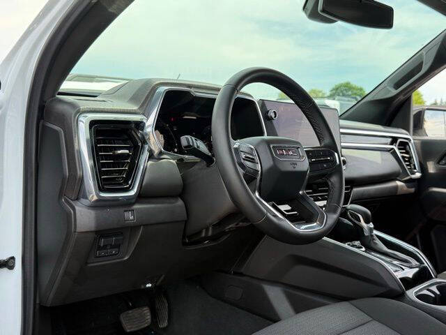 2024 GMC Canyon Elevation