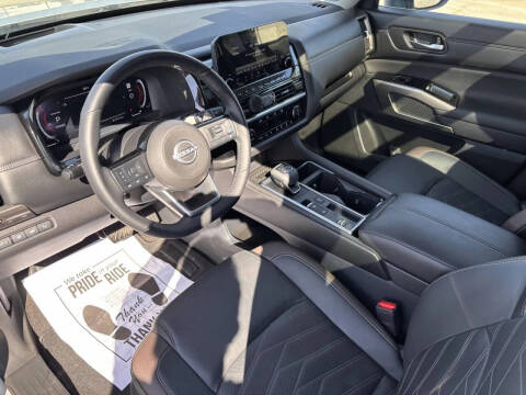 2024 Nissan Pathfinder Platinum