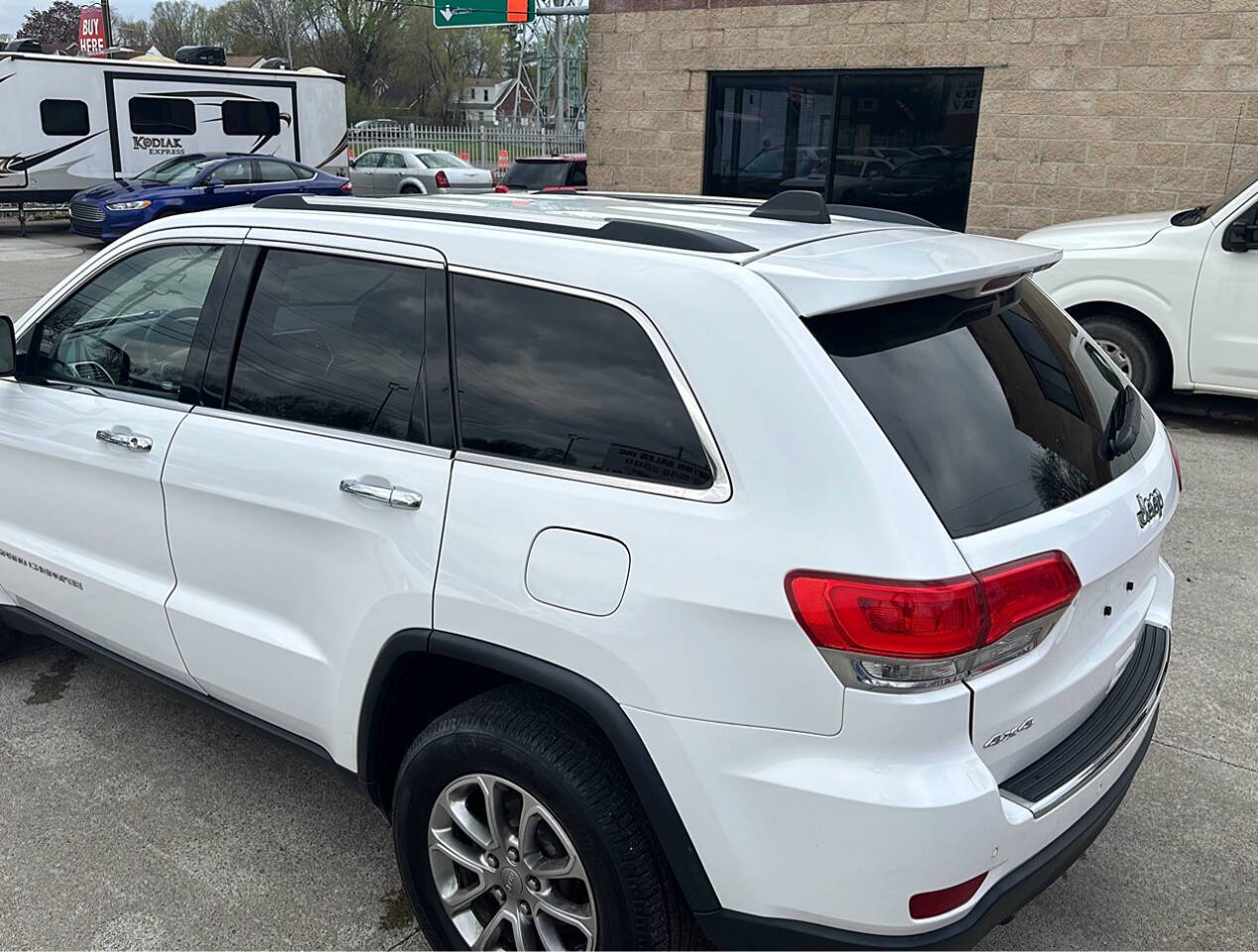 2014 Jeep Grand Cherokee for sale at VIP Motor Sales in Hazel Park, MI