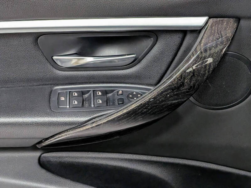 2017 BMW 3 Series 330e iPerformance