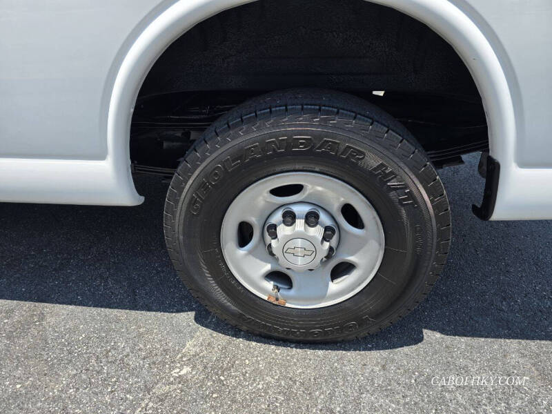 2017 Chevrolet Express 2500