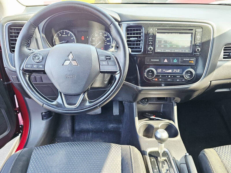 2016 Mitsubishi Outlander SE