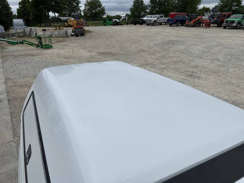 2016 ARE 8' Contractor Camper Shell