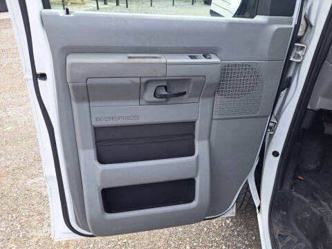 2013 Ford E-Series