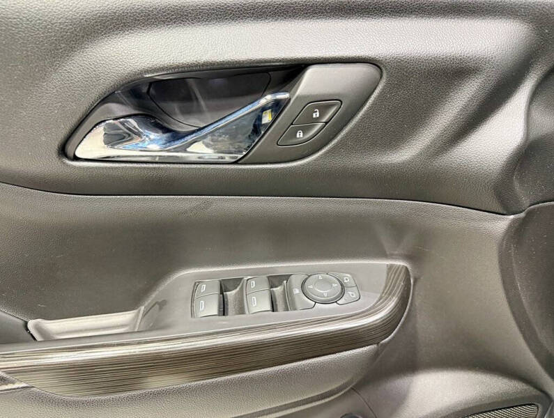 2017 GMC Acadia SLE-2