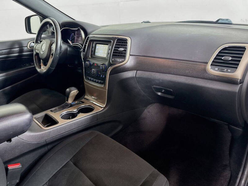 2017 Jeep Grand Cherokee Laredo