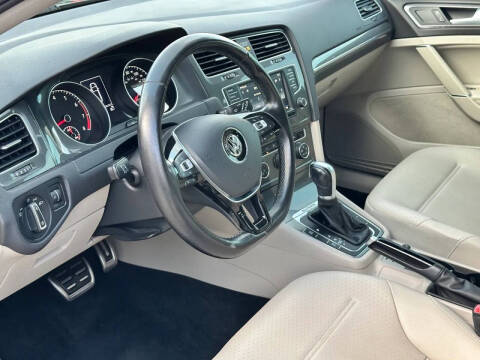 2017 Volkswagen Golf Alltrack