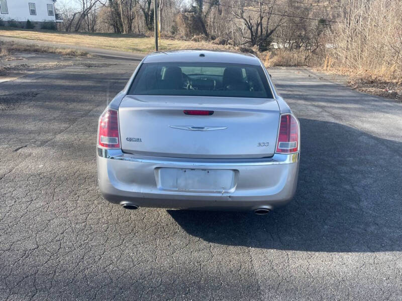 2013 Chrysler 300