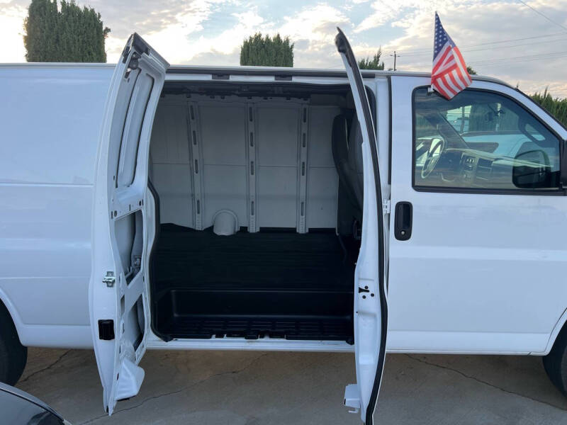 2020 Chevrolet Express Cargo Work Van photo 11