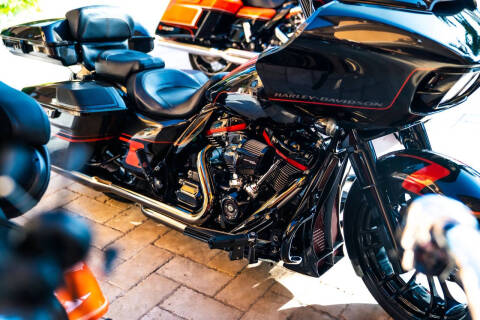 2018 Harley-Davidson FLTRXSE CVO Road Glide