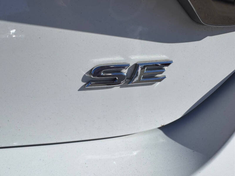 2016 Toyota Camry SE