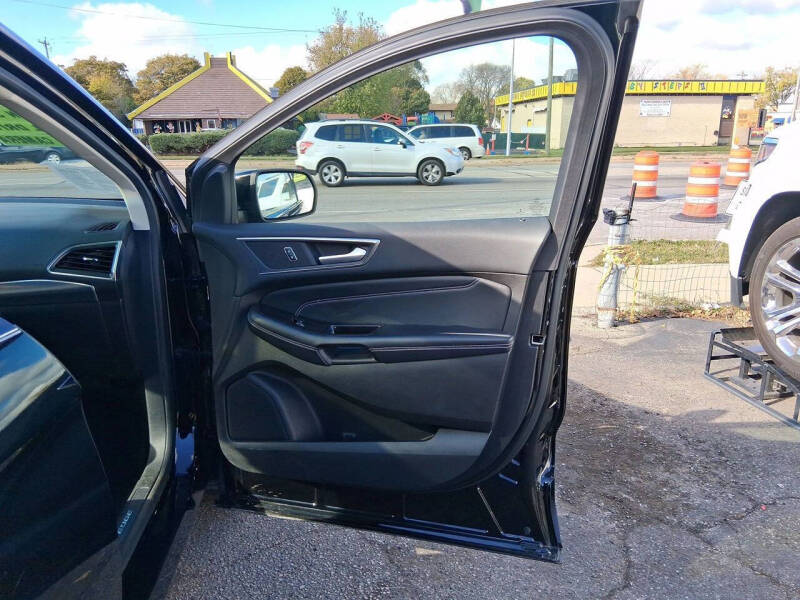 2017 Ford Edge Titanium