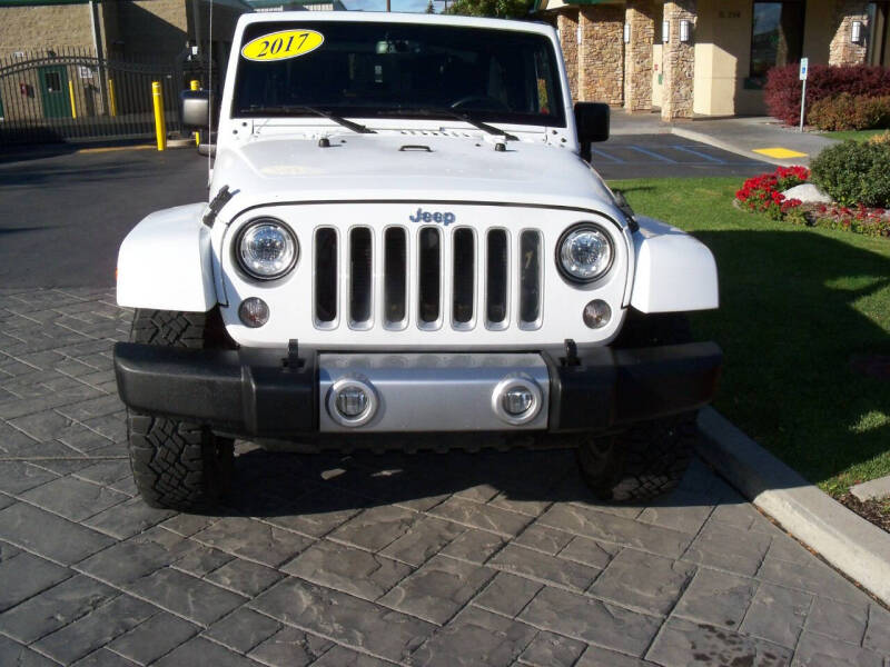 2017 Jeep Wrangler Sahara photo 12