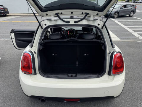 2017 MINI Hardtop 2 Door Cooper