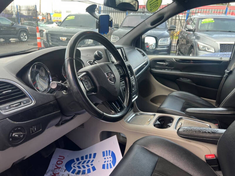 2017 Dodge Grand Caravan SXT