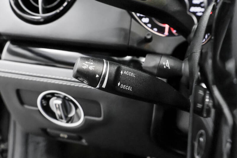 2015 Mercedes-Benz SL-Class SL 63 AMG