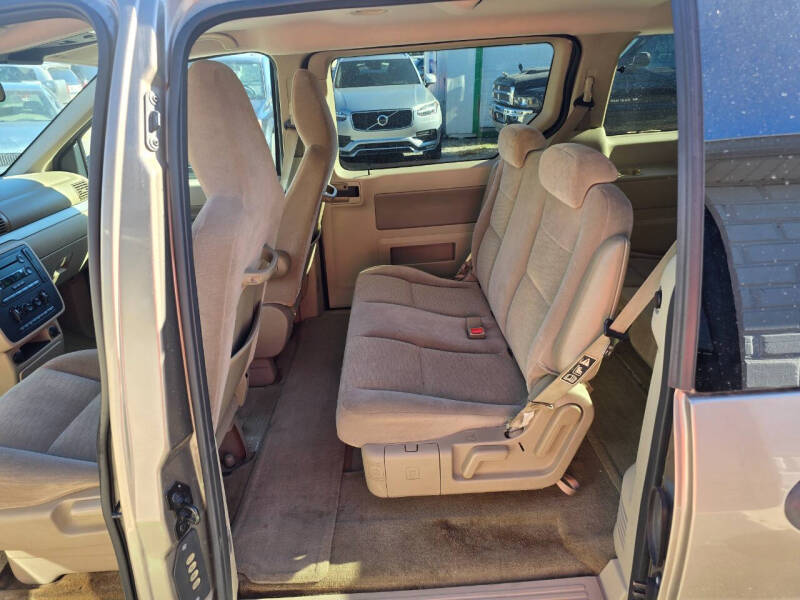 2004 Ford Freestar SE