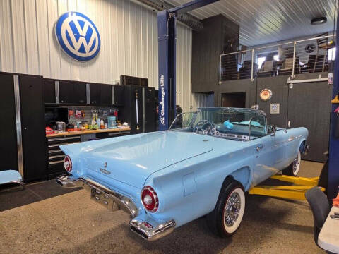 1957 Ford Thunderbird