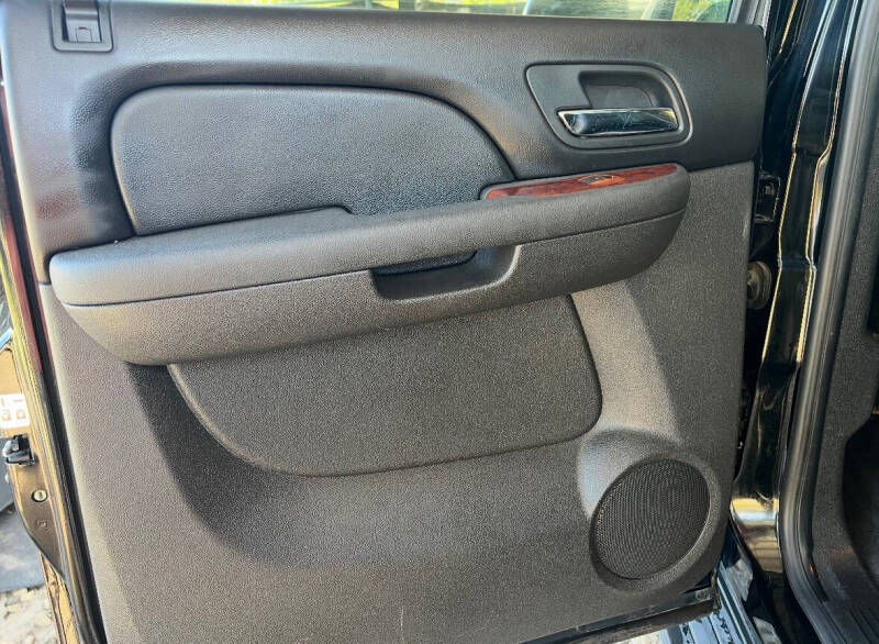 2011 Chevrolet Avalanche LT