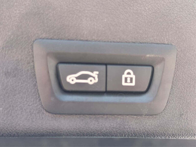 2021 BMW X6 xDrive40i