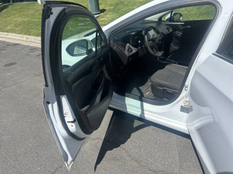2017 Chevrolet Cruze LT Auto