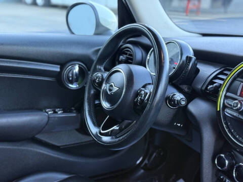 2015 MINI Hardtop 4 Door Cooper