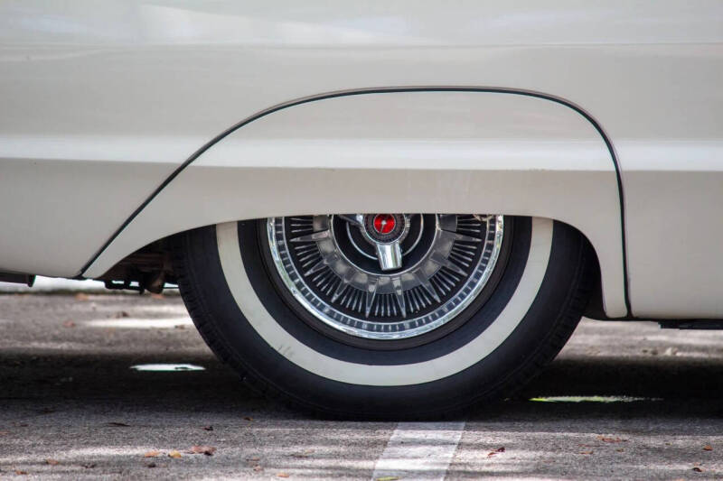 1964 Ford Thunderbird