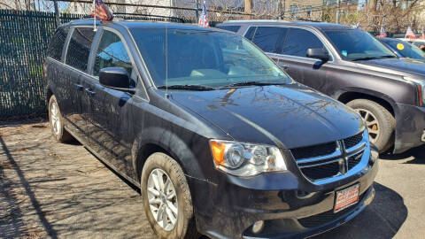 2018 Dodge Grand Caravan for sale at Buy Here Pay Here Auto Sales in Newark NJ