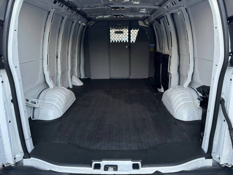 2022 Chevrolet Express 3500