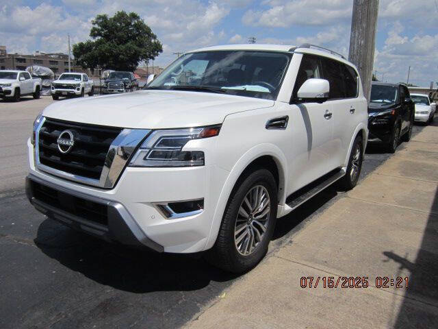 2024 Nissan Armada SL's photo