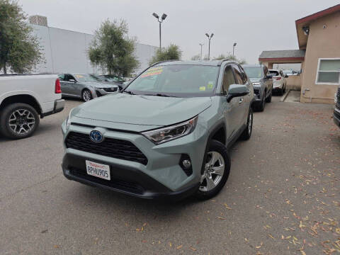 2020 Toyota RAV4 Hybrid XLE